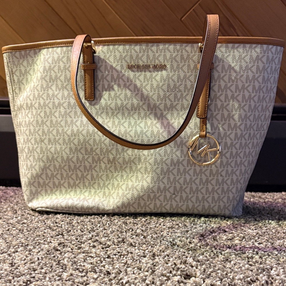 Michael Kors White Signature Tote